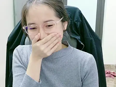 Shulee21 online show from December 18, 3:01 am