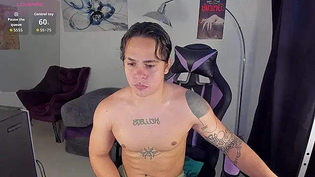 Maximiliano scoott   online show from July 21, 6:32 pm