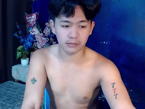 Snapshot of Albertx_Destroyer69 chatting on April 19, 12:11 am Albertx Destroyer69 online show from April 19, 12:11 am