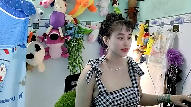 emgaixinhngoan online show from November 23, 5:18 am