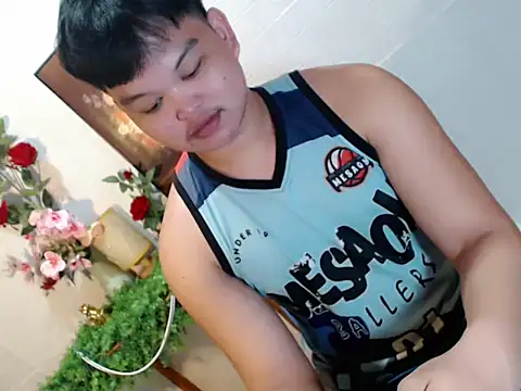 Reynelcock online show from June 20, 7:38 pm