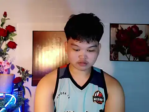 Reynelcock online show from June 22, 5:59 am