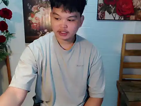Reynelcock online show from June 23, 7:12 pm