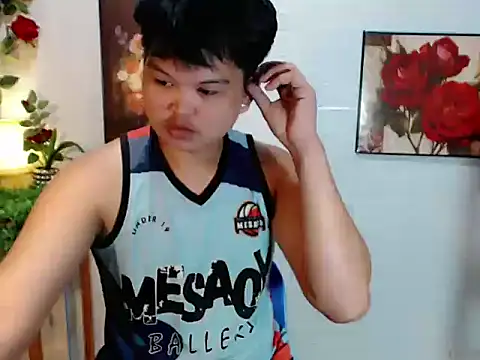 Reynelcock online show from July 24, 4:21 am