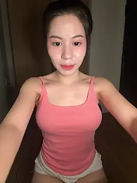 Snapshot of -katinat- chatting on April 16, 7:47 pm -katinat- online show from April 16, 7:47 pm