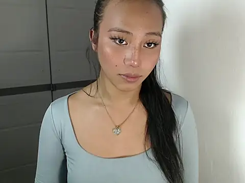 sweetiie caren online show from March 8, 12:53 pm