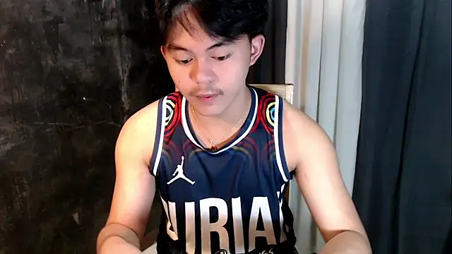 Snapshot of urguy_toshi chatting on October 19, 6:19 pm urguy toshi online show from October 19, 6:19 pm