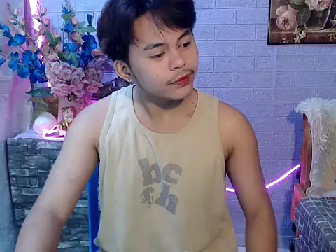 urguy toshi online show from August 2, 2:04 pm