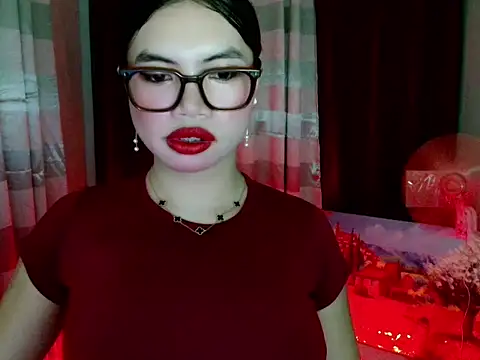 lover girl143 online show from March 5, 3:08 pm