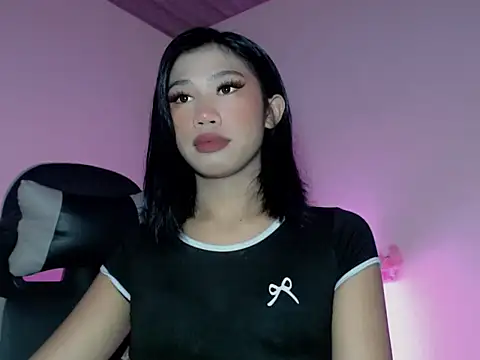 Maxine Sucks online show from October 17, 11:02 am