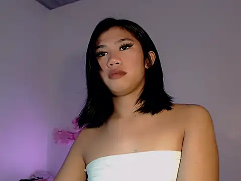 Maxine Sucks online show from October 29, 1:35 pm