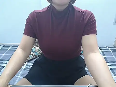 Amiee Showhottie online show from November 3, 1:08 am