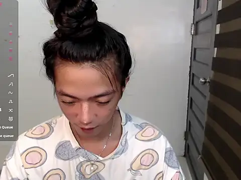 slimladyxoxo online show from March 16, 2:39 am