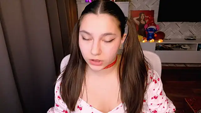 Arianna Grend online show from January 13, 1:05 pm