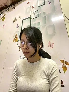 meomeo2k6 online show from November 2, 5:32 am