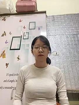 meomeo2k6 online show from December 15, 2:10 pm