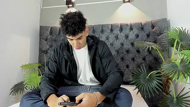 ALAN REDINGER online show from November 12, 1:00 pm