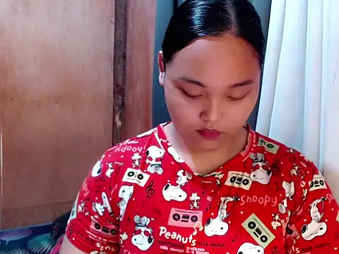 Snapshot of _Lylia chatting on February 19, 1:07 pm Lylia online show from February 19, 1:07 pm