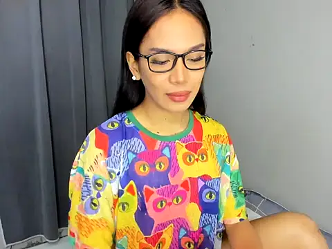 lucyshanex online show from October 26, 7:42 pm