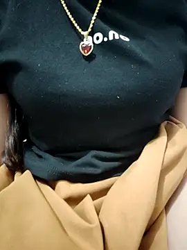 Du-Uyen online show from November 16, 11:32 pm