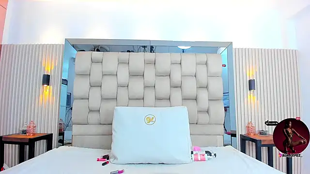 ikia lopez  online show from October 16, 7:37 pm