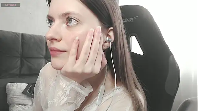 Snapshot of cute_elfy_ chatting on October 30, 11:22 am cute elfy online show from October 30, 11:22 am