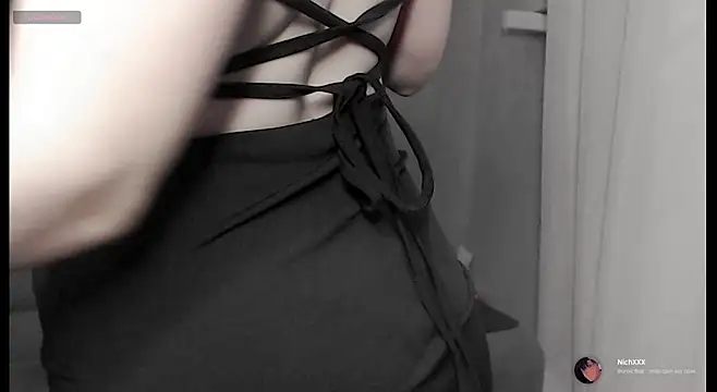 Snapshot of cute_elfy_ chatting on November 9, 2:26 pm cute elfy online show from November 9, 2:26 pm