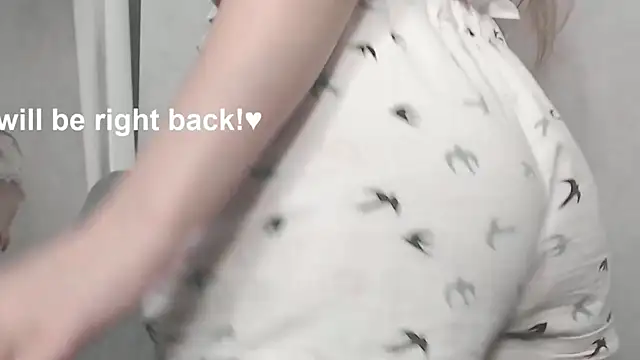 Snapshot of cute_elfy_ chatting on November 11, 2:28 pm cute elfy online show from November 11, 2:28 pm