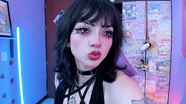 Vero Osb  online show from June 27, 7:52 pm