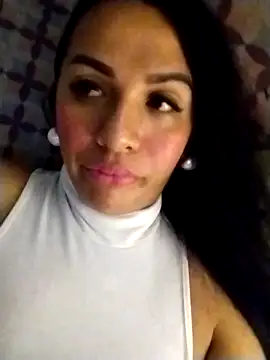 Snapshot of enoria1992 chatting on October 7, 3:20 pm enoria1992 online show from October 7, 3:20 pm