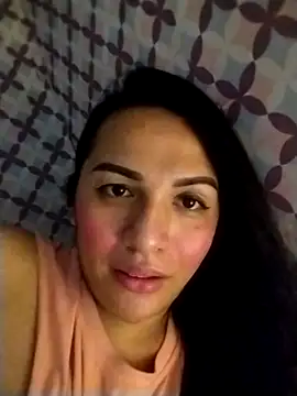 Snapshot of enoria1992 chatting on October 17, 5:54 am enoria1992 online show from October 17, 5:54 am