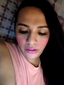 Snapshot of enoria1992 chatting on October 18, 7:31 am enoria1992 online show from October 18, 7:31 am