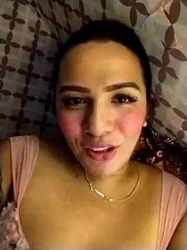 Snapshot of enoria1992 chatting on November 6, 9:21 am enoria1992 online show from November 6, 9:21 am