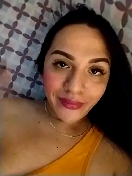 Snapshot of enoria1992 chatting on November 13, 4:44 am enoria1992 online show from November 13, 4:44 am