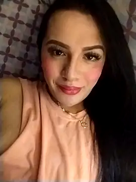 Snapshot of enoria1992 chatting on December 3, 2:04 pm enoria1992 online show from December 3, 2:04 pm