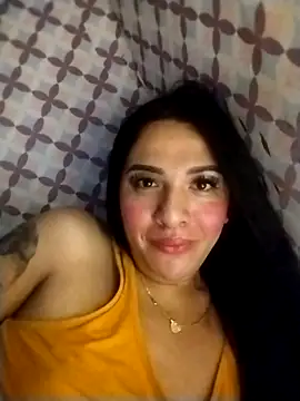 Snapshot of enoria1992 chatting on December 4, 10:51 pm enoria1992 online show from December 4, 10:51 pm