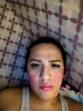 Snapshot of enoria1992 chatting on December 5, 11:52 am enoria1992 online show from December 5, 11:52 am