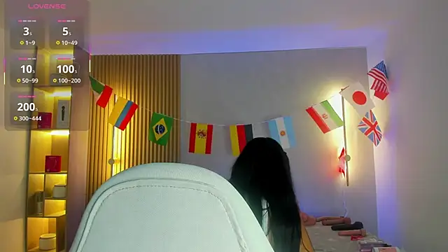liah cleir online show from July 4, 7:53 pm