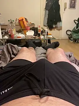 Snapshot of jackadi33 chatting on March 5, 10:28 pm jackadi33 online show from March 5, 10:28 pm