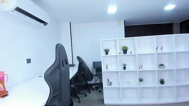 megan bigboobs  online show from November 13, 10:58 am