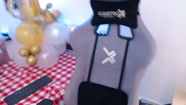 Luna-Gomez online show from October 2, 1:29 pm