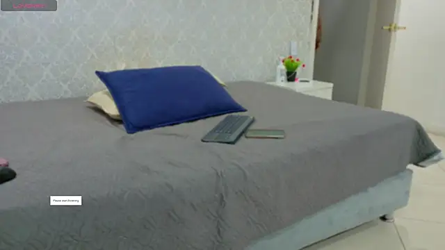 BeccaReedd online show from October 30, 11:00 am