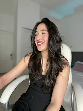 Snapshot of julieta_jhonss chatting on June 27, 3:11 am julieta jhonss online show from June 27, 3:11 am
