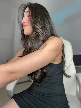 Snapshot of julieta_jhonss chatting on July 2, 3:23 am julieta jhonss online show from July 2, 3:23 am