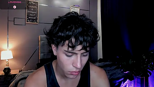 Christopher 77 online show from December 2, 2:34 pm