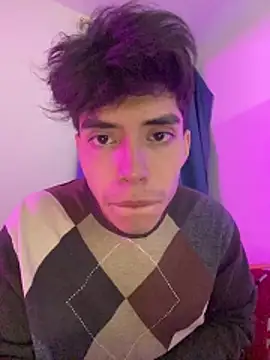 Snapshot of Dylann_west chatting on March 14, 4:07 am Dylann west online show from March 14, 4:07 am