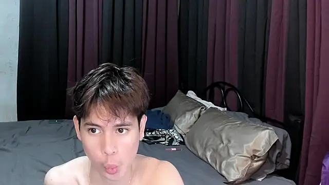 Snapshot of hotfreshdior chatting on June 30, 5:41 am hotfreshdior online show from June 30, 5:41 am