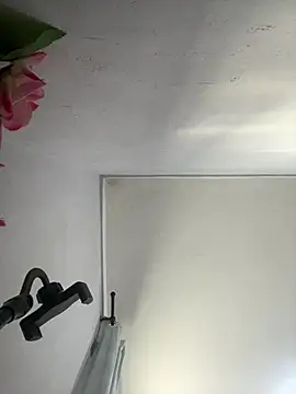 Snapshot of Isabelaa_ chatting on June 29, 6:52 pm Isabelaa online show from June 29, 6:52 pm