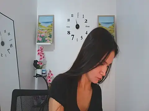 anne smithe online show from November 5, 1:33 pm