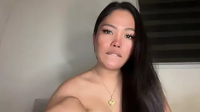 evabuntog online show from October 19, 5:57 pm